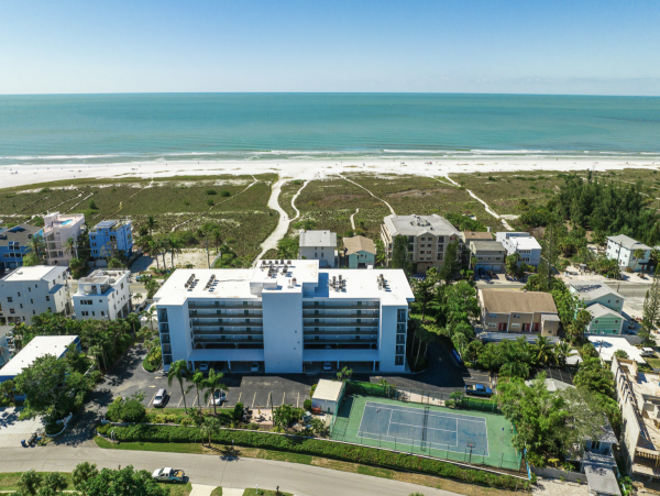 Siesta Key Value Vacation Rental with Gulf Views